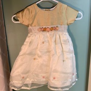 Gorgous gold satin holiday dress 2T